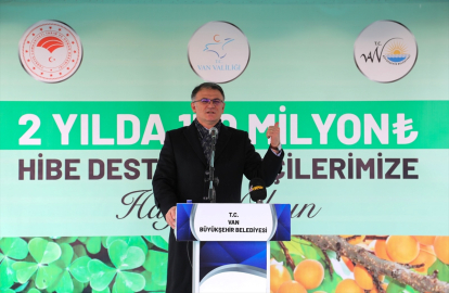 Van&#039;da 5 bin 850 çiftçiye 580 ton tohum desteği verildi