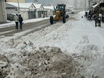 Van, Bitlis, Hakkari ve Muş'ta 391 yerleşim birimine ulaşım sağlanamıyor