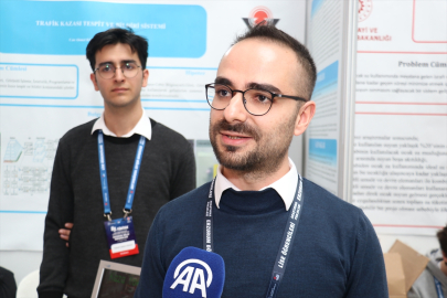 Lise öğrencileri, "Trafik Kazası Tespit ve Bildiri Sistemi" projesiyle birinci oldu