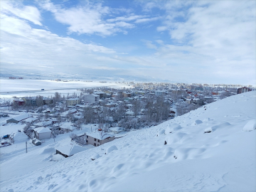 Bingöl ve Elazığ'da kar yağışı