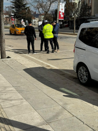 Elazığ'da polis okul önlerinde denetim yaptı