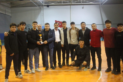 Hizan&#039;da düzenlenen "Futsal Turnuvası" sona erdi
