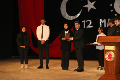 Hizan&#039;da İstiklal Marşı&#039;nın Kabulü ve Mehmet Akif Ersoy&#039;u Anma Günü etkinliği düzenlendi