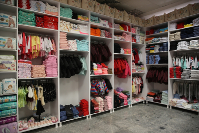 Bitlis'te hastane ve üniversite yerleşkesinde "Kızılay Butik" açıldı
