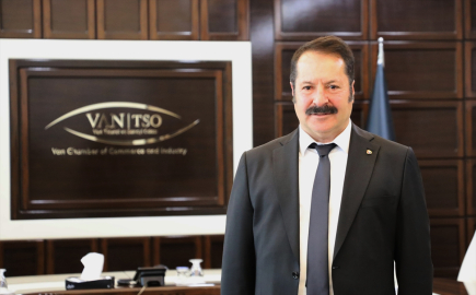 Van esnafı İranlı turistler için hazırlık yapıyor