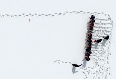 Muş&#039;ta AFAD ekipleri, gönüllülere çığda arama kurtarma eğitimi verdi
