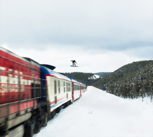 Snowboardcu Süleyman Atlı, Kars&#039;ta tren üzerinden atlayışına nasıl hazırlandığını anlattı: