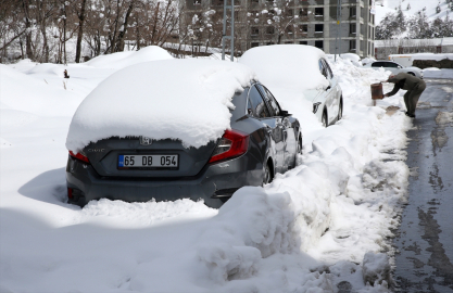 Van, Hakkari, Muş ve Bitlis'te 317 yerleşim yerine ulaşım sağlanamıyor
