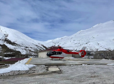 Van&#039;da ambulans helikopter 49 yaşındaki hasta için havalandı