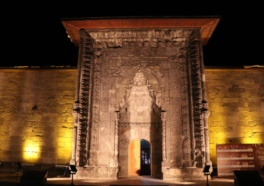 Asırlık Yakutiye Medresesi, Erzurumluların ramazan etkinliklerine ev sahipliği yapıyor