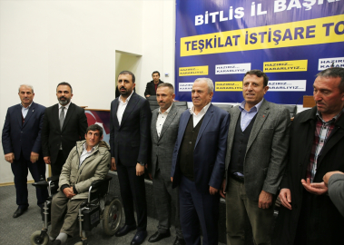 Bitlis&#039;te Saadet Partisi&#039;nin Gölbaşı Belde Belediye Başkan adayı Baysan, AK Parti&#039;ye katıldı