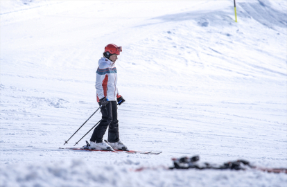 Palandöken ve Sarıkamış&#039;ta martın son haftasında kayak keyfi sürülüyor