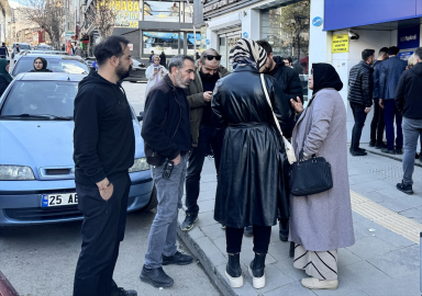 Erzurum&#039;da polis, genç kadını telefonla dolandırılmaktan son anda kurtardı