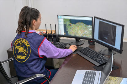 Jandarmanın dedektifleri en ufak ipuçlarını değerlendirerek olayları aydınlatıyor