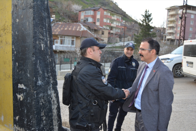 Şemdinli Kaymakamı Ateş, Türk Polis Teşkilatı&#039;nın 179&#039;uncu kuruluş yıl dönümünü kutladı