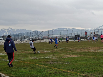 Yüksekova Belediyespor, play-off maçında rakibiyle berabere kaldı