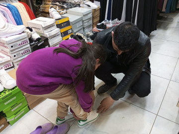 Ağrı'da ihtiyaç sahibi aileler ve yetimlere bayram yardımı