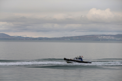 Van Emniyet Müdürlüğü kontrol ve denetimleriyle Van Gölü&#039;nde güvenliği sağlıyor