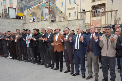Hakkari ve Van&#039;da İsrail&#039;in Gazze&#039;deki saldırıları protesto edildi