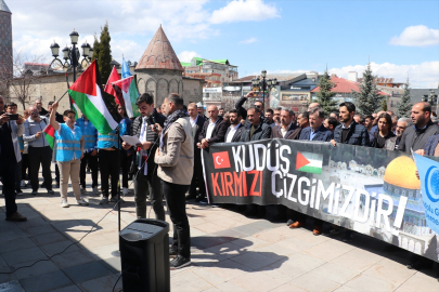 İsrail saldırılarında hayatını kaybedenler için Erzurum ve Erzincan'da gıyabi cenaze namazı