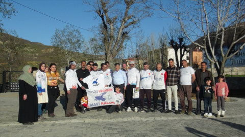 Doğaseverler Bitlis'teki Gümüşkanat Şelalesi'nin aktığı bölgeyi gezdi