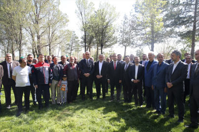 Muş&#039;ta 150 çiftçiye 100 ton korunga tohumu dağıtıldı