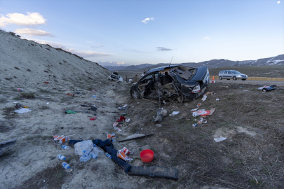 Erzurum&#039;da otomobille pikabın çarpıştığı kazada 1 çocuk öldü, 6 kişi yaralandı