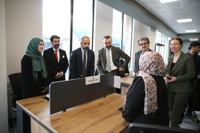 Geleceğin yazılımcıları Van&#039;daki Girişimcilik Merkezinde yetişiyor