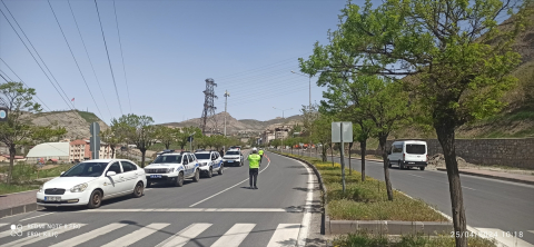 Hakkari&#039;de dronla trafik denetimi yapıldı