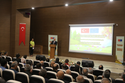 Muş'ta "Çevre Sorunları ve İklim Değişikliğine Uyum Toplantısı" yapıldı