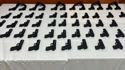 Hakkari&#039;de 58 tabanca ele geçirildi