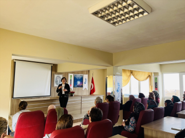 TİKAV, "Dijitaldeki Ayak İzimiz" projesiyle kırsalda kadınların eğitimini desteklemeye devam ediyor