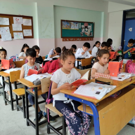 Doğanşehir&#039;de çocuklar kitap okuma günleri yapıyor