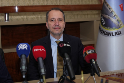 Yeniden Refah Partisi Genel Başkanı Erbakan, Erzurum ziyaretinde konuştu: