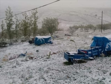 Malatya'nın yüksek kesimlerine kar yağdı