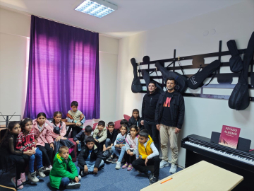 Kale'de öğrenim gören öğrenciler bilim ve sanat merkezini ziyaret etti