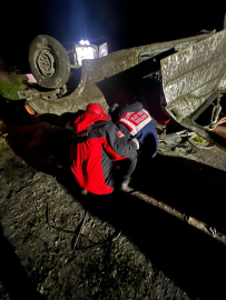 Hakkari'de takla atan minibüsteki 1 kişi öldü, 6 kişi yaralandı