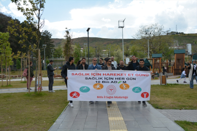 Tatvan'da "Sağlık İçin Hareket Et Günü" yürüyüşü düzenlendi