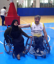 Basketbol maçıyla hayatları kesişen engelli çift, 18 yıldır aynı yastığa baş koyuyor