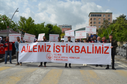 Muş&#039;ta "Ailemiz İstikbalimiz" yürüyüşü yapıldı