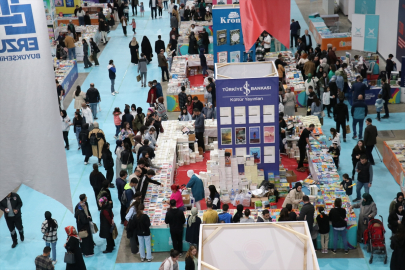 6. Doğu Anadolu Erzurum Kitap Fuarı&#039;nda hafta sonu yoğunluğu yaşanıyor