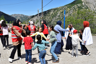 Bitlis&#039;te "Sağlıklı Köy Okulları Projesi"yle çocukların sağlık taraması yapıldı