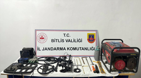 Bitlis'te izinsiz kazı yapan 2 kişi suçüstü yakalandı