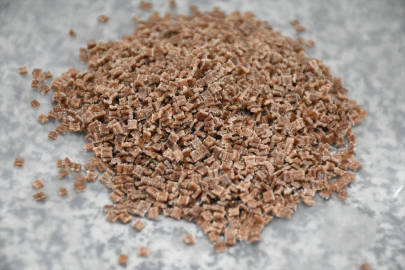 Kayısı çekirdeği kabuğundan biyoplastik üretildi