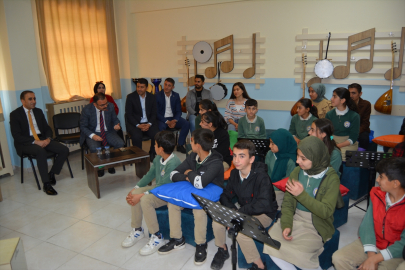 Şemdinli&#039;de müzik atölyesi açıldı