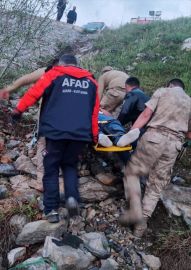 Bitlis&#039;te şarampole devrilen minibüsteki 1 kişi öldü, 11 kişi yaralandı