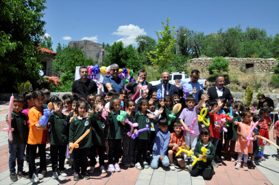 Çukurca&#039;da anakolu öğrencilerinden yıl sonu sergisi