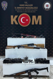 Kars'ta ruhsatsız silah operasyonunda 2 şüpheli yakalandı