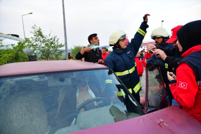 Ardahan&#039;da sağlık bilimleri öğrencileri, ekiplerle katıldıkları tatbikatta deneyim kazandı