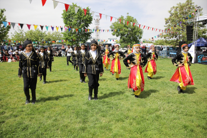 Van&#039;da "11. Uluslararası İnci Kefali Göçü Kültür ve Sanat Festivali" başladı